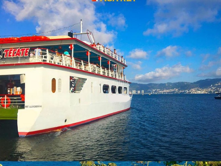 Paseo en Yate con barra libre y música Acapulco Ofertas
