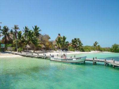 Snorkeling sulla barriera corallina e pranzo a Isla Contoy