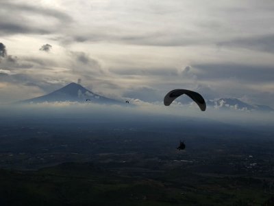 Volo biposto in parapendio e foto a San Bernardino