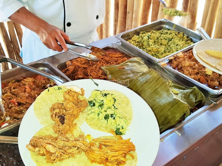 Tour a Chichen Itzá y experiencia en cocina maya desde 2113 Yumping