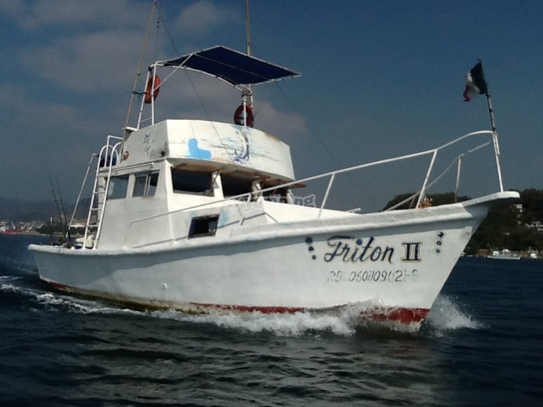 Lanchas Manzanillo, precios y reservas 2024