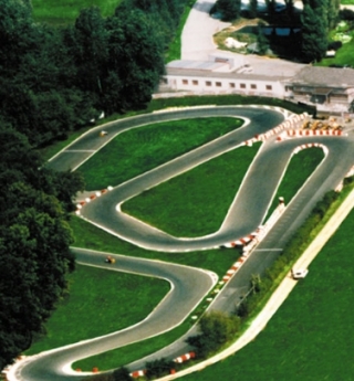  pista dentro de 