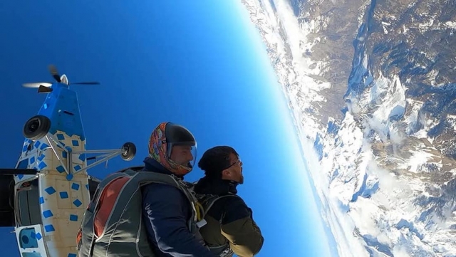  Salto en paracaídas en los Altos Alpes 
