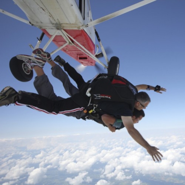  Salto tándem 