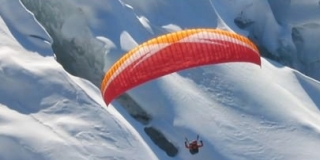  En las montañas nevadas 