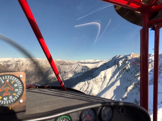 Descubre las montañas más espectaculares de la región desde nuestro ULM 