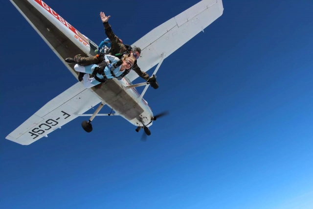  Salto en el cielo del avión 