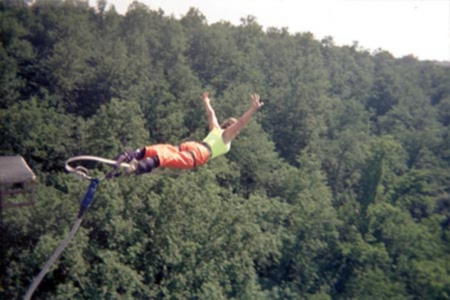  Salto de Bunjee 