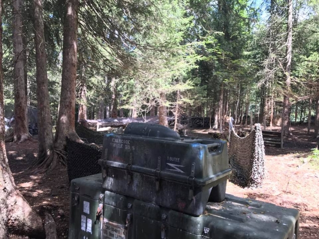  Campo para escenario militar 