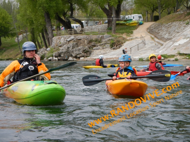  Descenso del río en kayak con Randovive