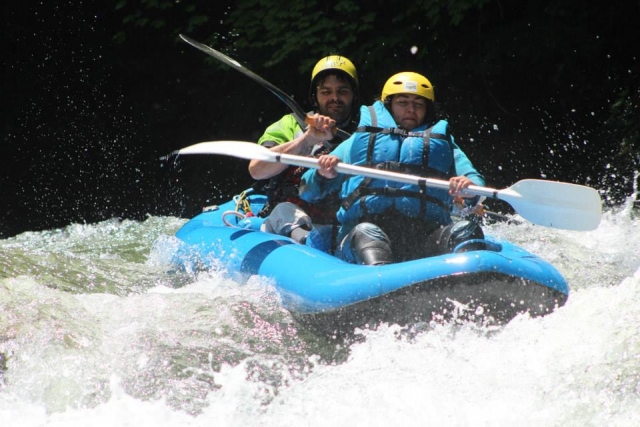  Descenso en canoraft 