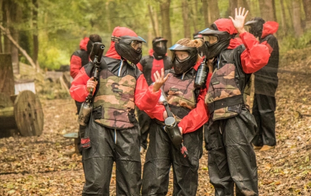 Forma su equipo de gotcha y encuentra la estrategia adecuada para ganar 