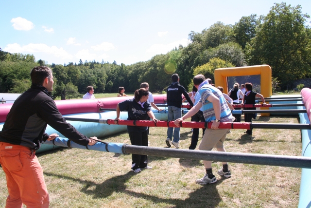  Futbolín giganle 