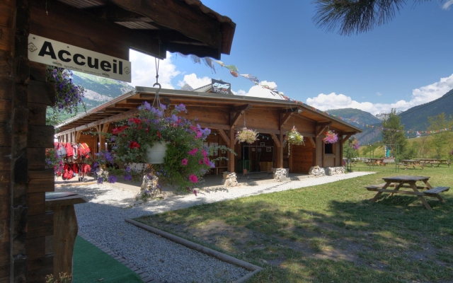  Centro de ocio Session Raft 