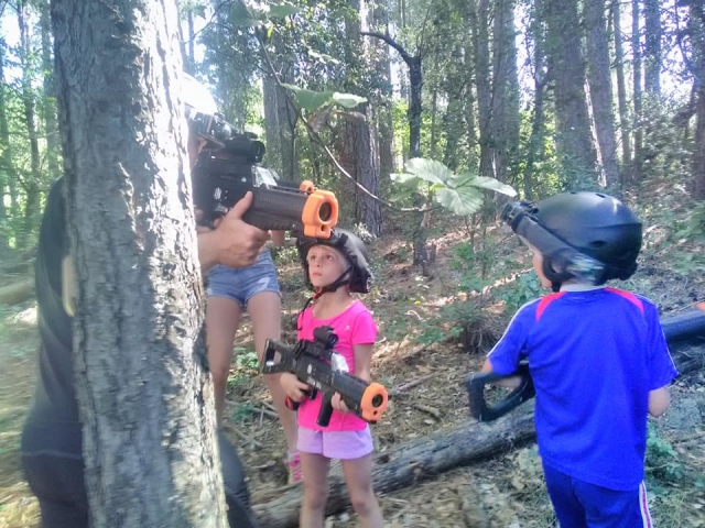 Deja que tus hijos disfruten de un juego de laser tag seguro 