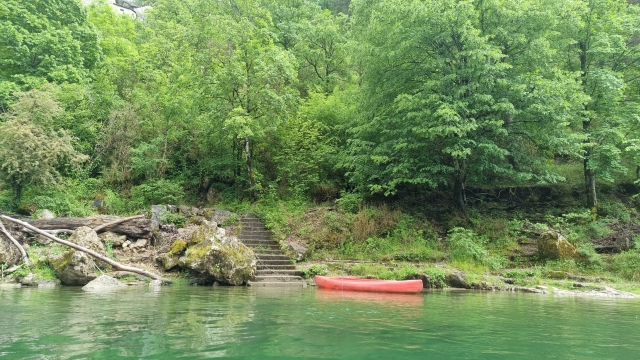  ¡Nuestras canoas le esperan! 