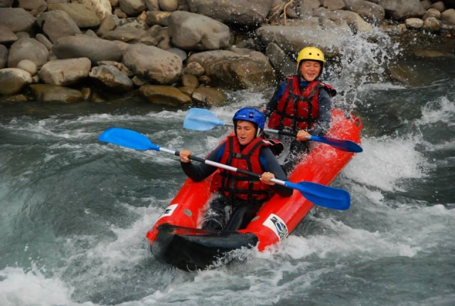  Descenso de el Ubaye en canoa-balsa