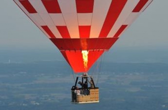  Globo aerostático en vuelo