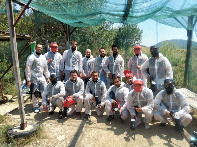 Juego de gotcha en grupo