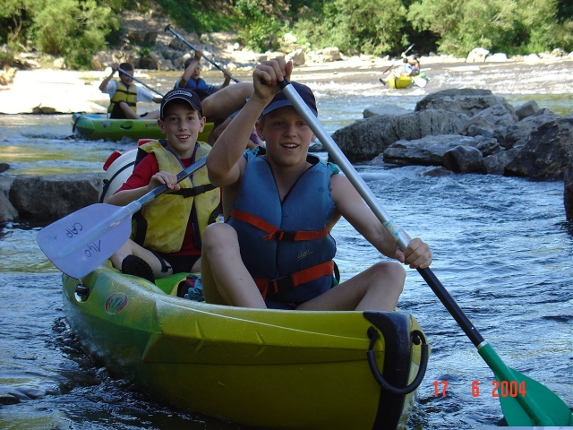  Paseo en canoa 