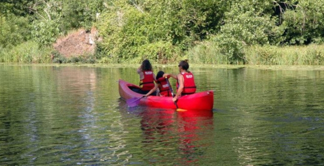 Sesión de piragüismo con un instructor titulado