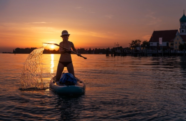 Disfrule de un panorama sublime duranle su excursión en remo