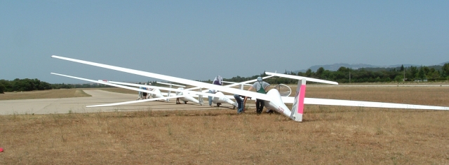  Planeadores alineados