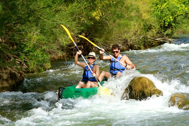  Algunos pequeños rápidos para cruzar 