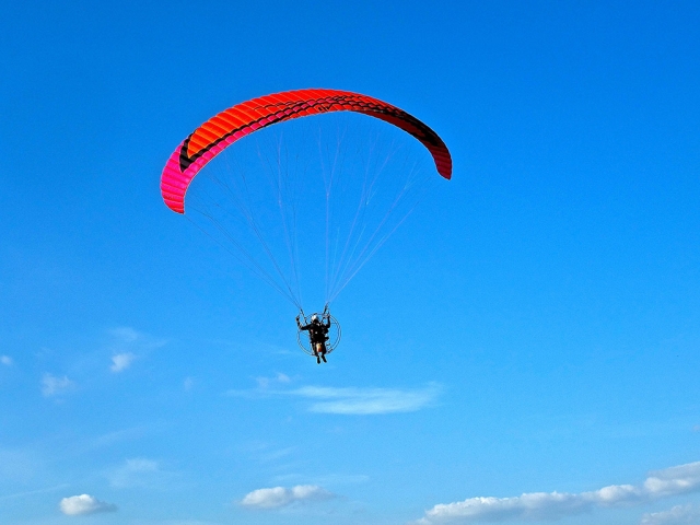  Paramotor en vuelo 