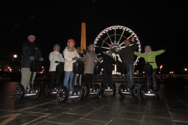  Place de la concorde de noche y en Segway 