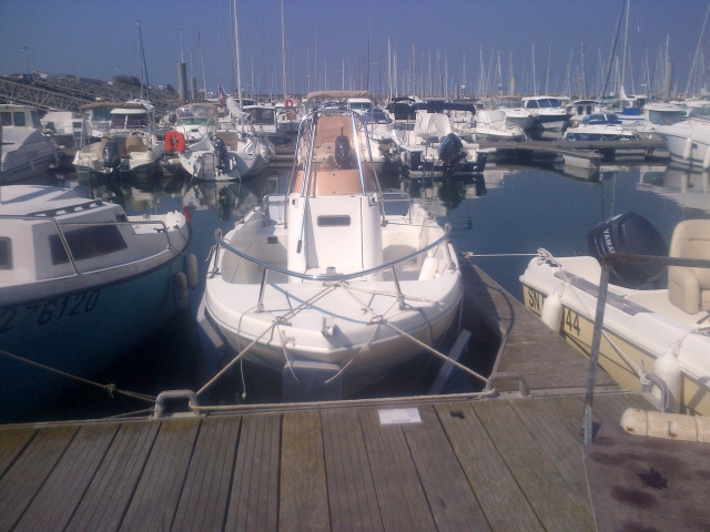  Le está esperando...