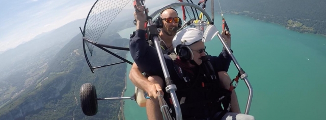  Vuelo en paramotor con un instructor profesional 