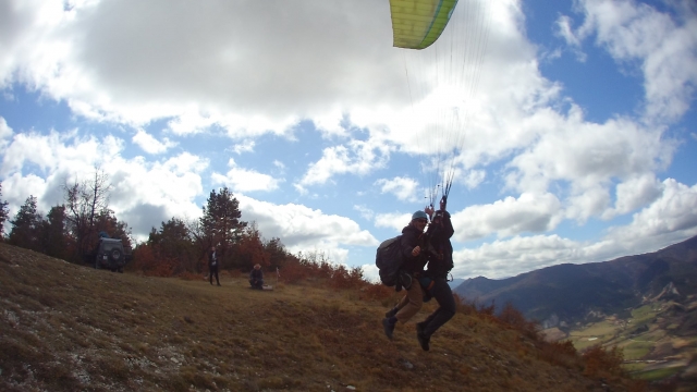  Aterrizaje del parapenle 