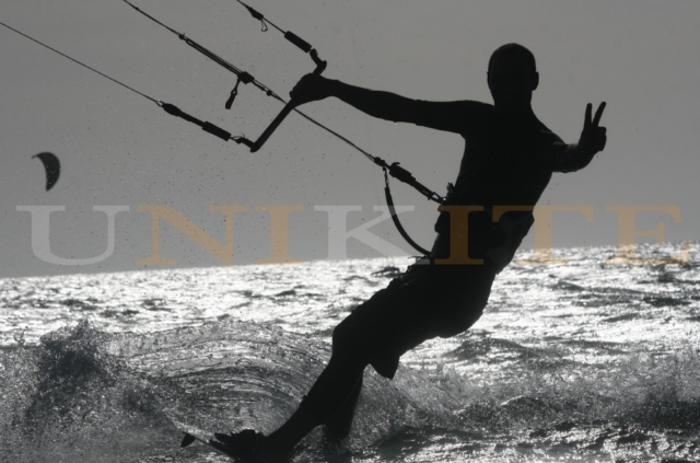  Sienle los places del Kitesurf con Unikile 