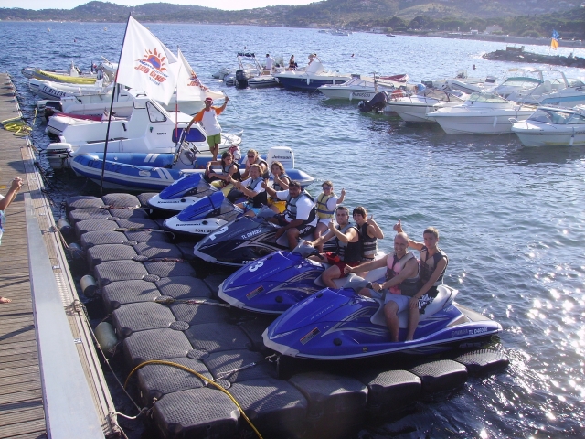  Go en una excursión en jet ski con Fun Adventure Jet Ski 