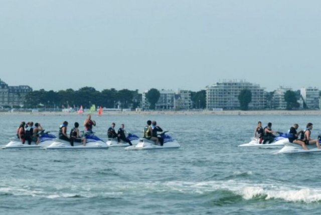  Jet ski en el Océano Atlántico 