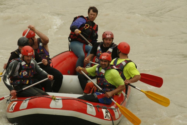  Descubrimiento de las aguas brava del Drôme en rafting