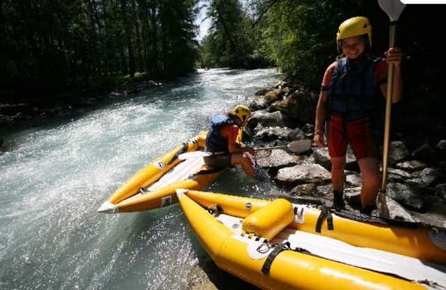  Descubrimiento en Air Boat por el Guisane con Rafting Experience Kayak 