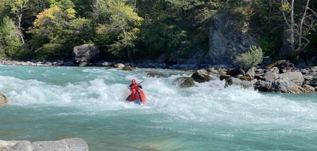  Sesión deportiva y refrescanle en kayak 
