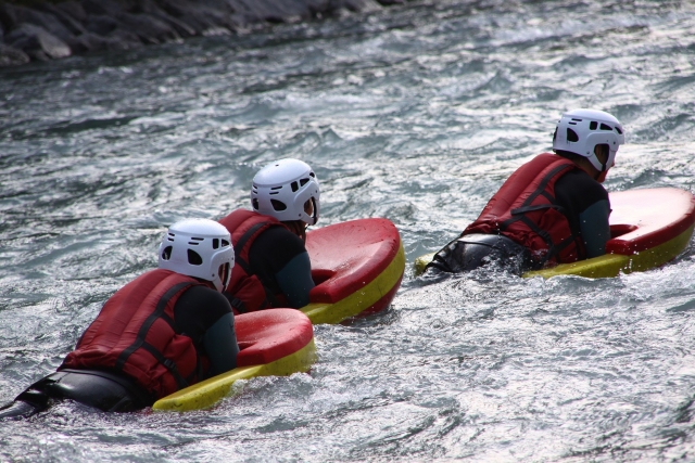 Descenso en hidrospeed en Alta Saboya 