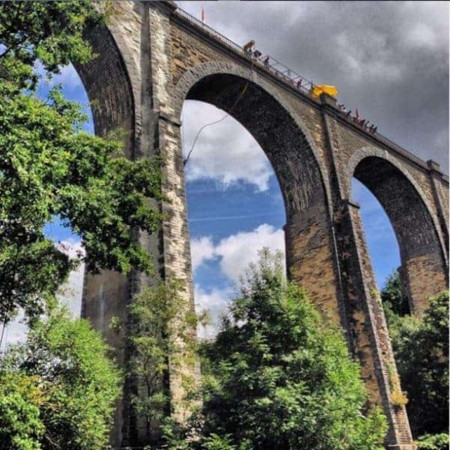  Bungee desde el viaducto de Coquilleau