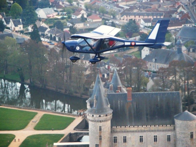  Vuelo sobre los castillos del departamento 