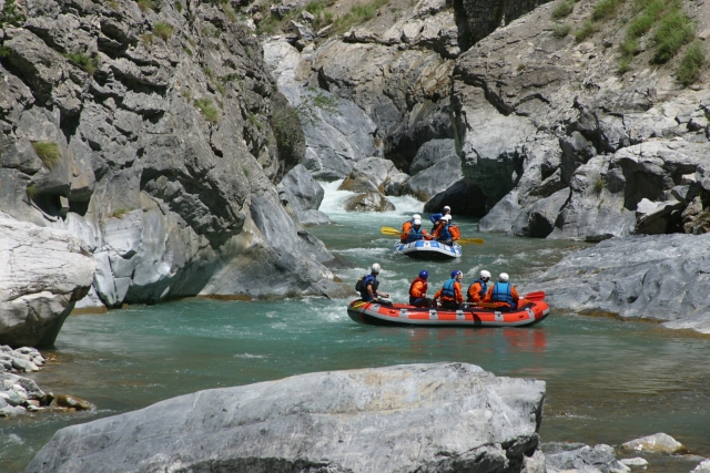  Rafting en lugares mágicos 