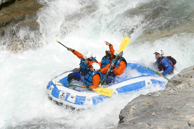  Rafting con amigos 