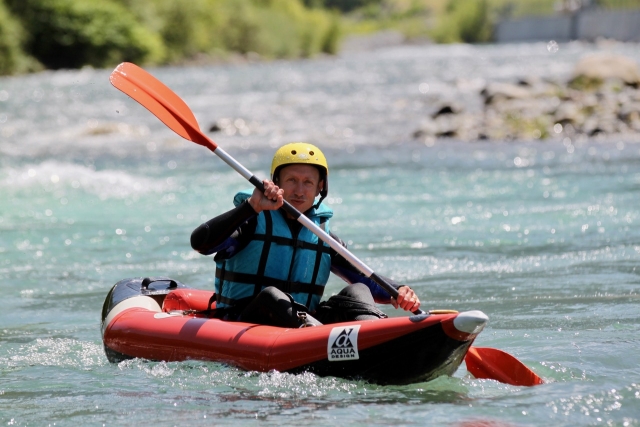  Descubrimiento deportivo del Gave de Pau en kayak 