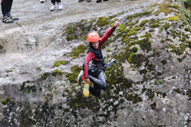  Salto de barranquismo 