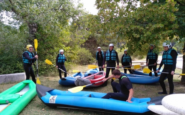  Información sobre su viaje en canoa con su instructor 