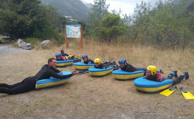  Introducción al hidrospeed con su instructor 