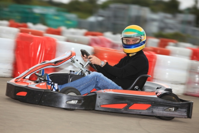  Carrera de karting con amigos en Yonne 