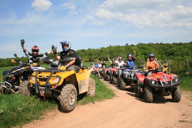  Paseo en cuatrimoto y paseo en el 89 